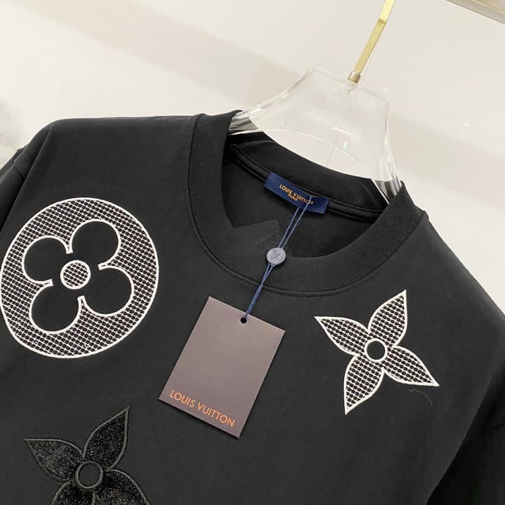 Louis Vuitton 320g Clover Grid Embroidery T-Shirt in Black