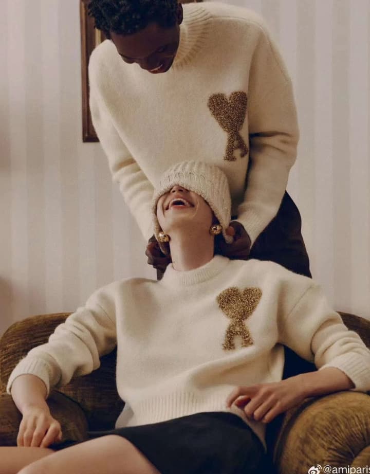 AMI Paris Gold Thread Heart Jacquard Sweater – 24FW Limited Edition in Off-white Gold Heart Knit