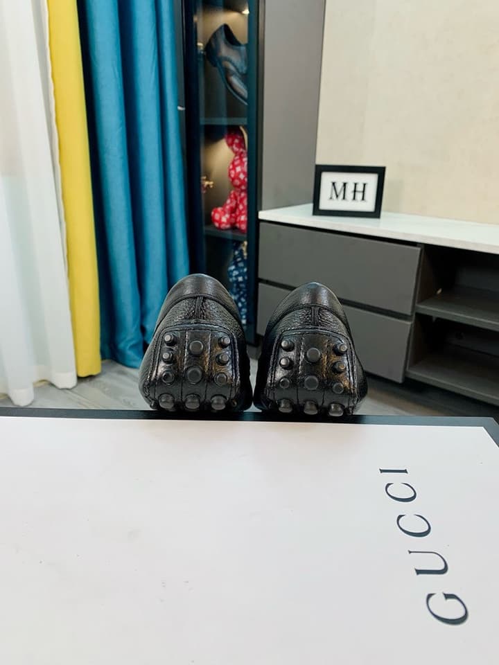 Gucci Men's Embossed Leather Driving Shoes in Brown Leather Loafer