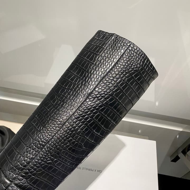 Paris Texas Crocodile Embossed Knee-High Boots – 2022 FW in Black Croc Embossed