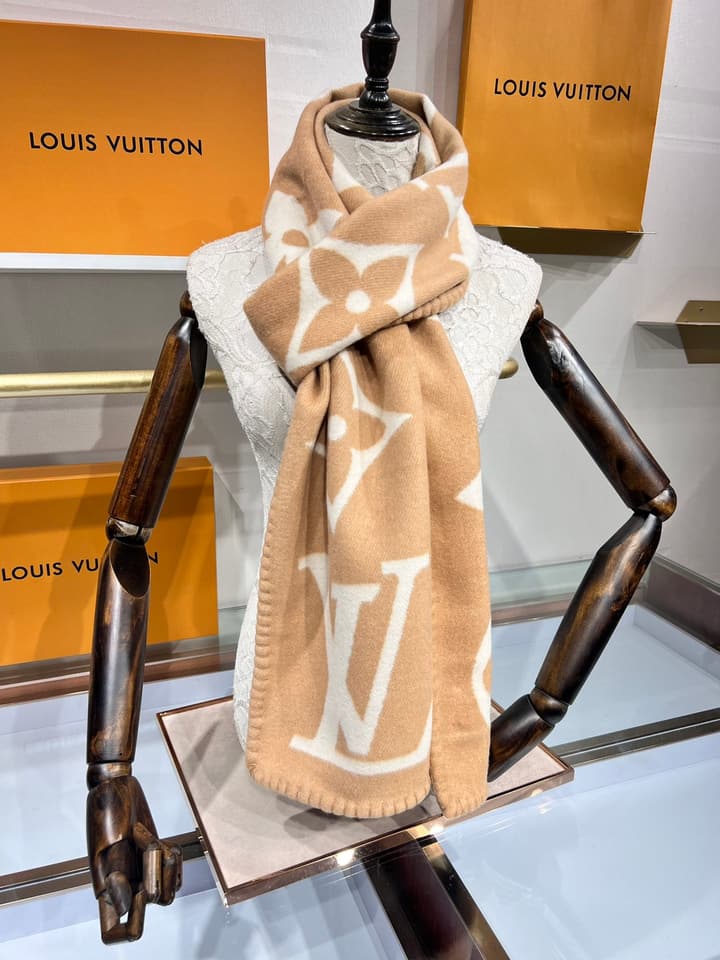 Louis Vuitton Monogram Jacquard Cashmere Scarf – 2023 Collection