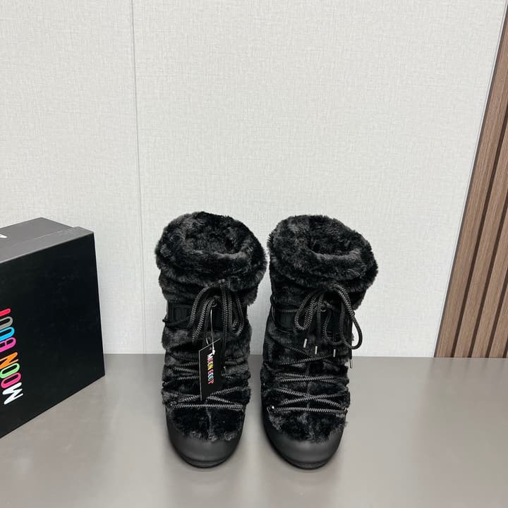 Moon Boot Fluffy Y2K Snow Boots – 2024FW in Black