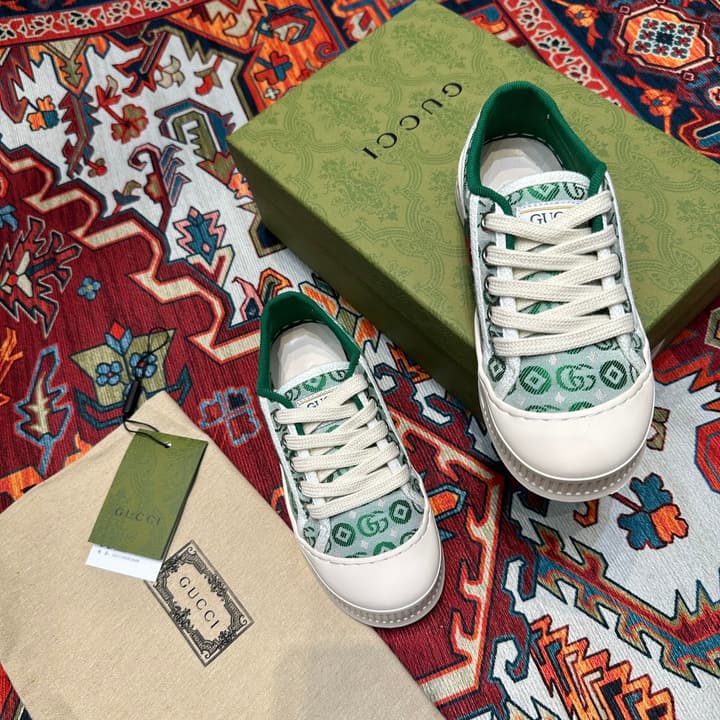 Gucci Kids Footwear – Kids Collection in Beige Plaid Slip-on