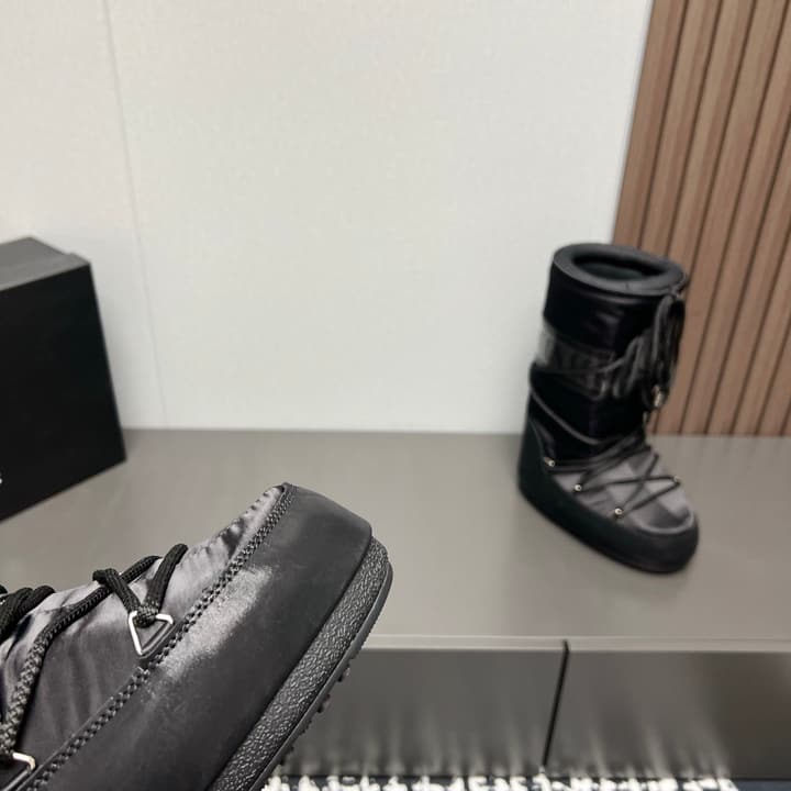 Moon Boot 2024FW Snow Boots in Matte Black