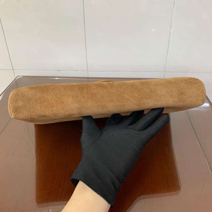 Saint Laurent Envelope Clutch Bag in Tan Suede Envelope Clutch