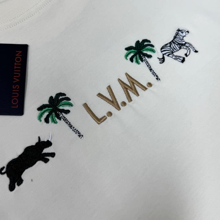 Louis Vuitton Oversized Crewneck T-Shirt – Summer Collection – 26SS in Apricot