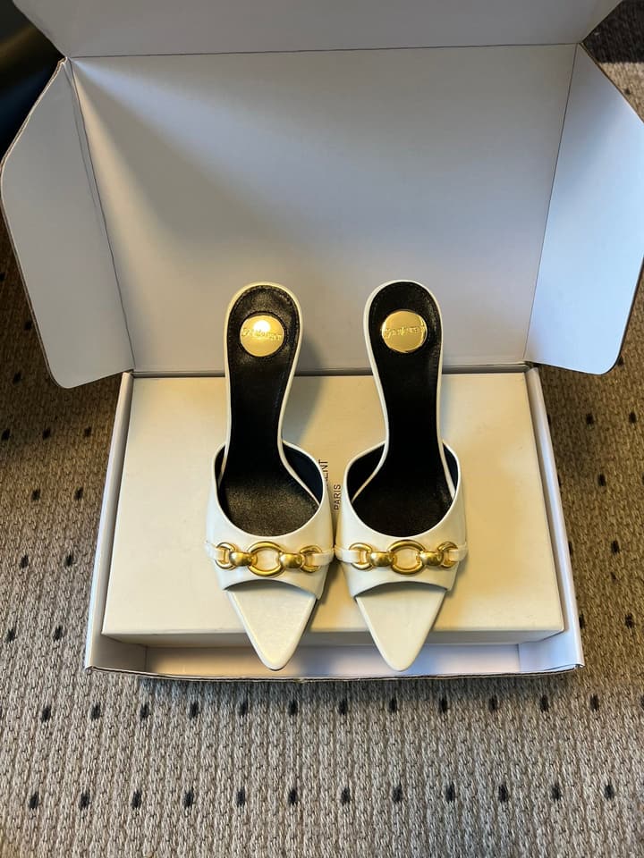 Saint Laurent Chain Pointed-Toe Heeled Mules – 26SS in Beige