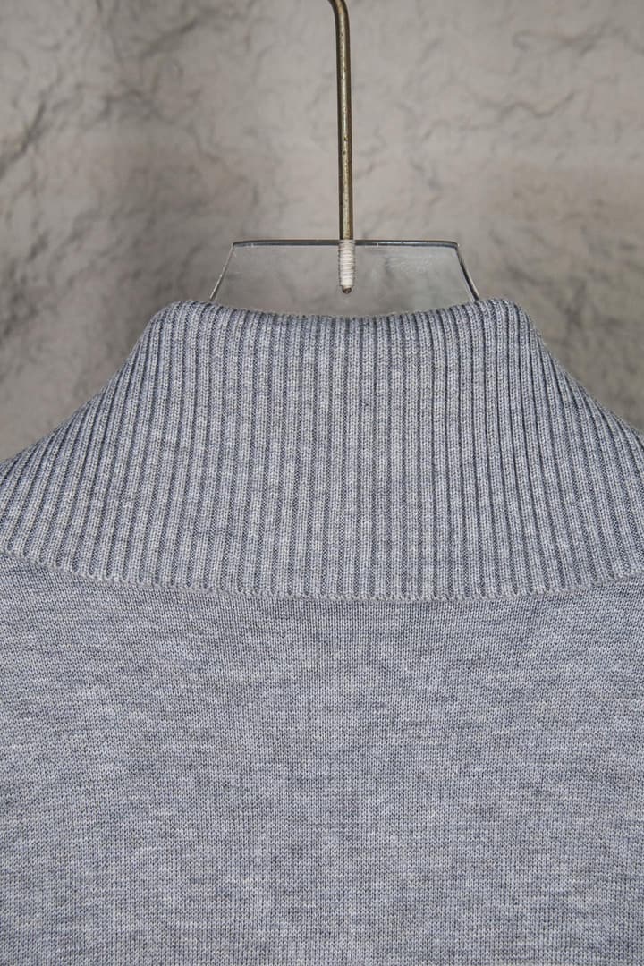 Dior Classic Oblique Reversible Cashmere Sweater – 25FW in Camel Oblique Pattern
