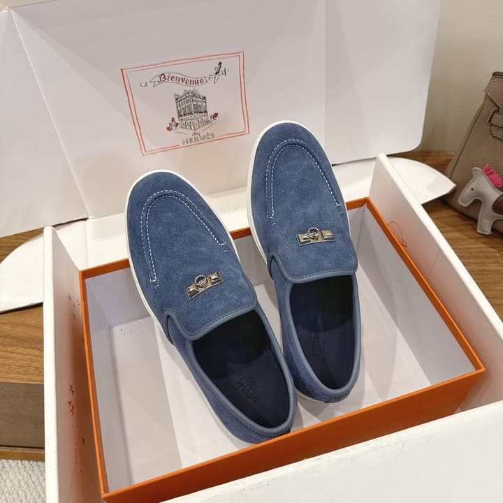 Hermès Lightweight Couple's Loafers – 25SS in Coral