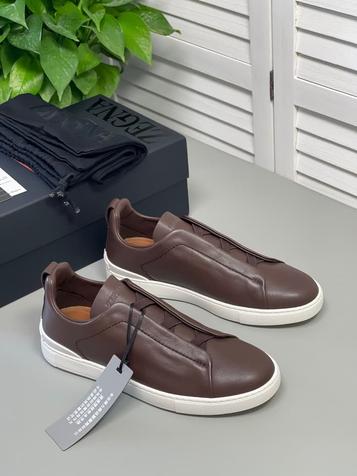 Zegna SECONDSKIN Triple Stitch Low-Top Sneakers in Navy Smooth Leather