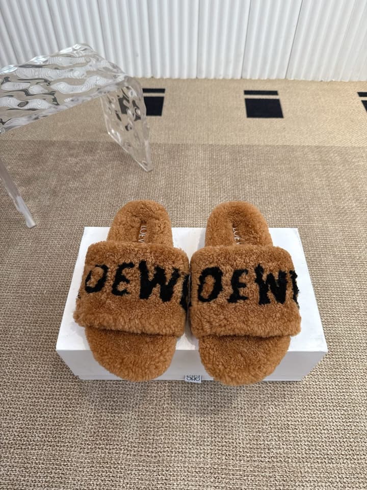 Loewe Classic Autumn/Winter Wool Slippers in Black With White Text