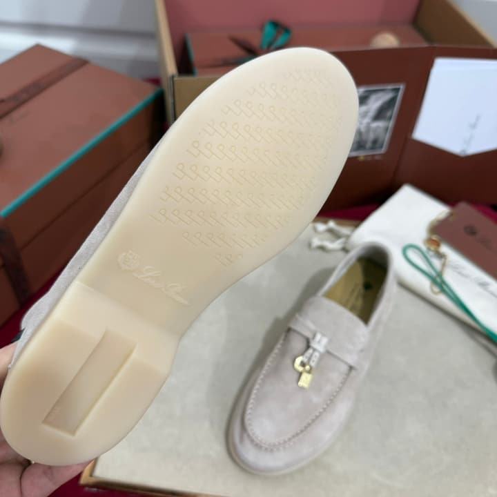 Loro Piana Summer Charms Walk Kids Moccasin Loafers – Kids Collection in Cream