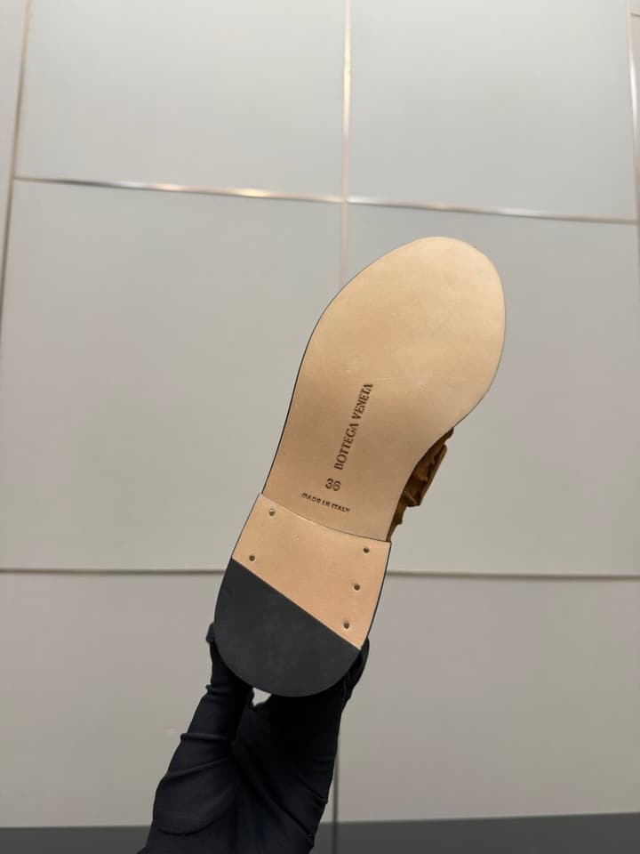 Bottega Veneta Astaire Suede Loafers in Black Leather