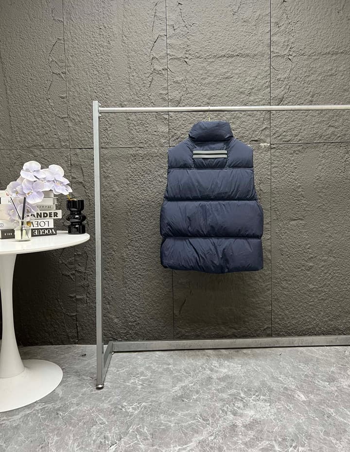 Canada Goose Lawrence Series Down Vest in Classic Black