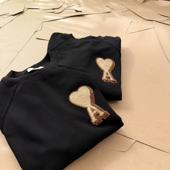 AMI Paris Terry Heart Boxy Sweatshirt – 25FW in Black Sweatshirt