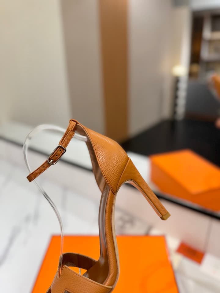 Hermès Classic H Palm Grain Heeled Sandals – 9cm in Black