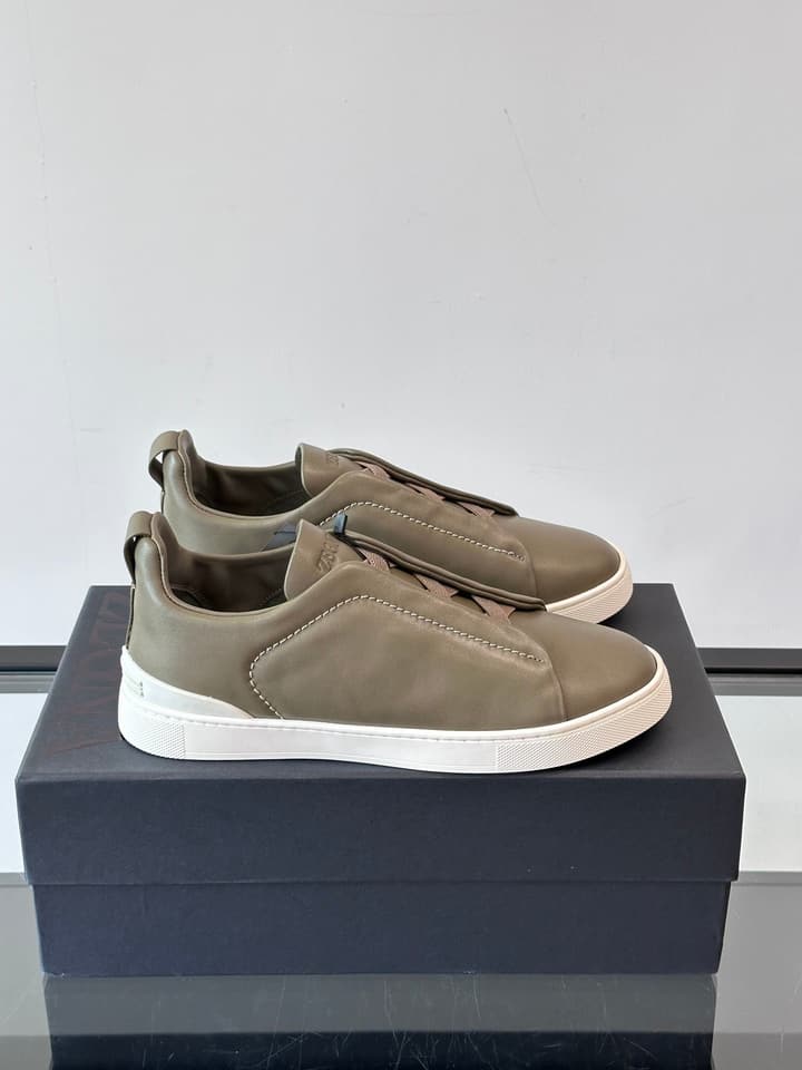 Zegna Men's Low-Top Leather Sneakers in Black & White