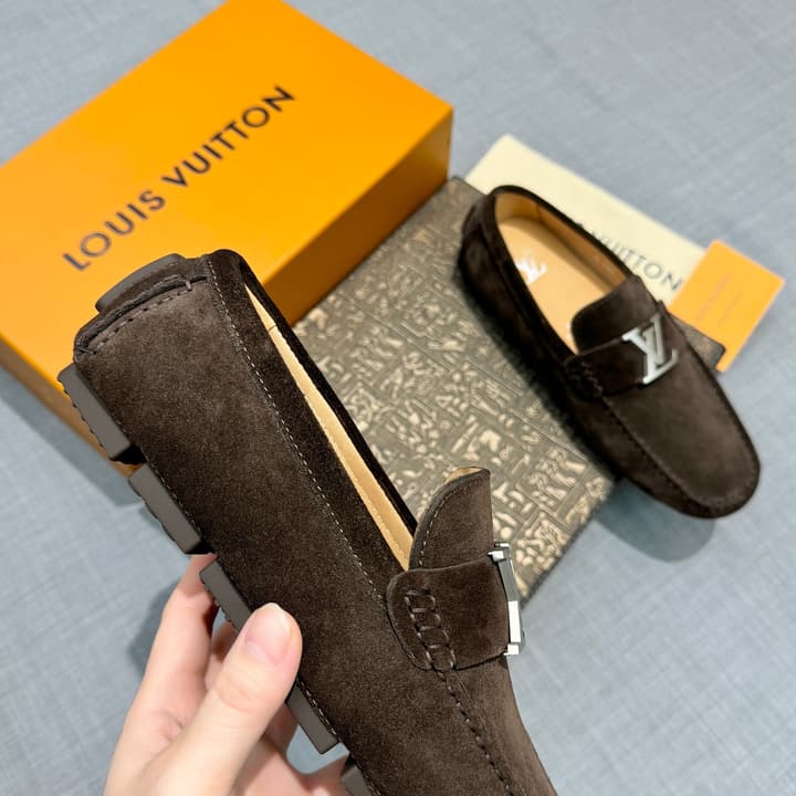 Louis Vuitton Men's Suede Driving Shoes in Black Suede