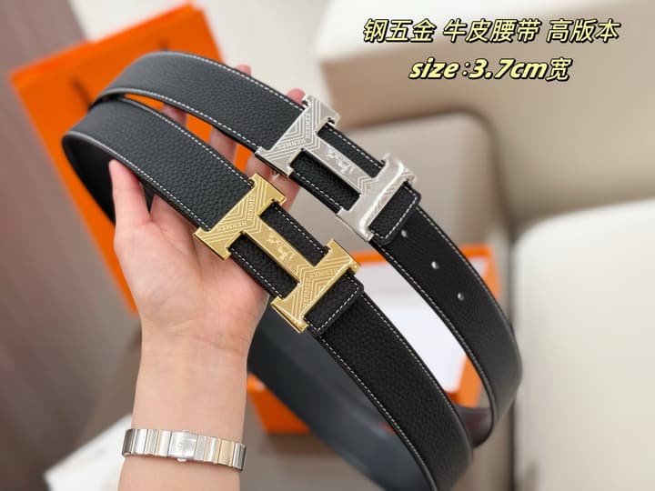 Hermès Men's Classic Leather Belt with Steel Hardware in Gold