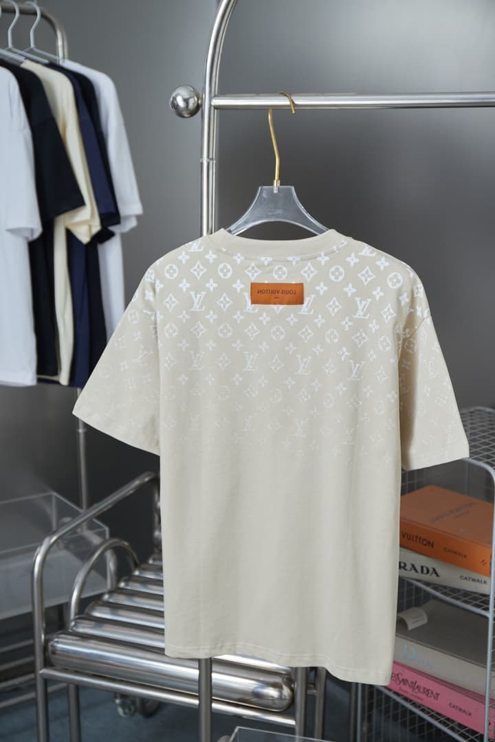 Louis Vuitton Monogram Gradient Oversized T-Shirt – 26SS in Beige Monogram Gradient
