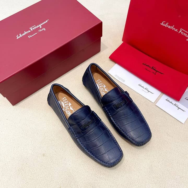 Ferragamo Men's Driving Loafers in Dark Navy Classic Loafer
