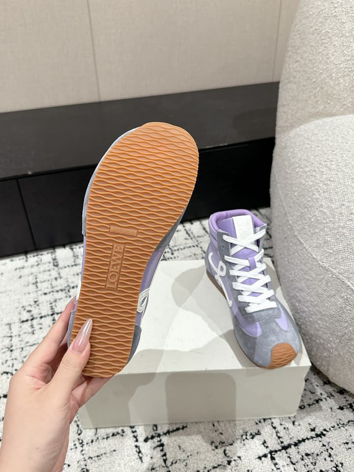 Loewe Flow Runner 2.0 Runway Sneakers – 25SS in All White With Gum Sole