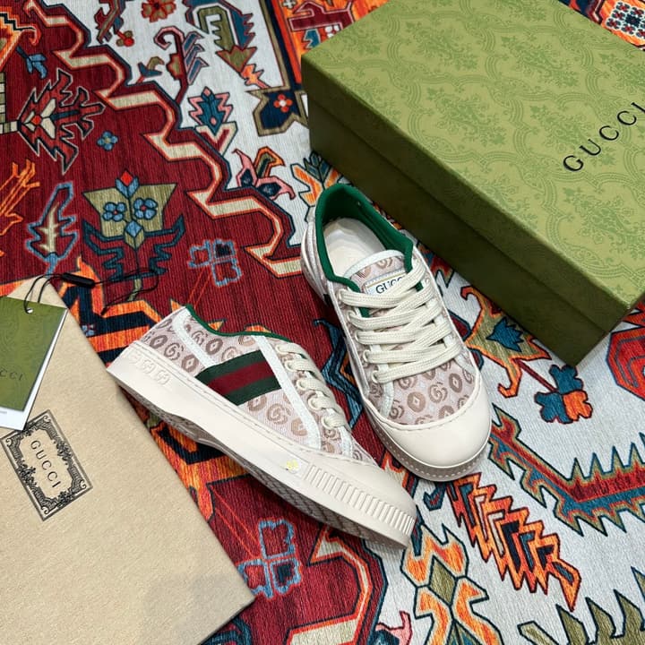 Gucci Kids Footwear – Kids Collection in Beige Plaid Slip-on