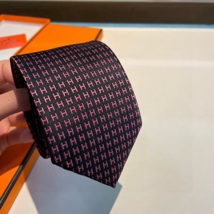 Hermès H-Letter Men's Silk Tie Series in Burgundy Microdot