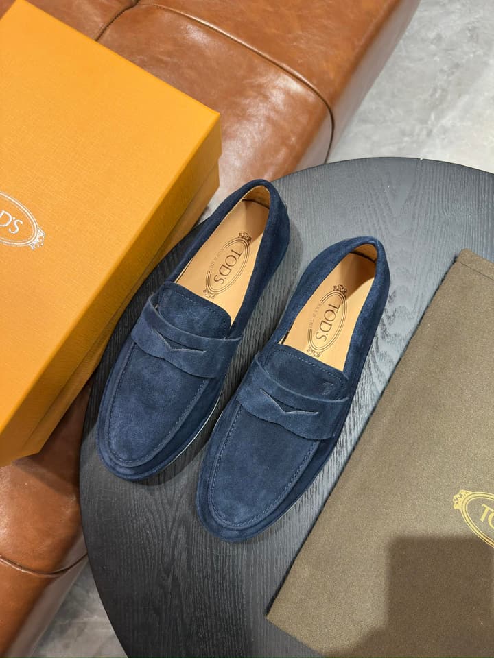 Tod's Calfskin Loafers in Light Brown