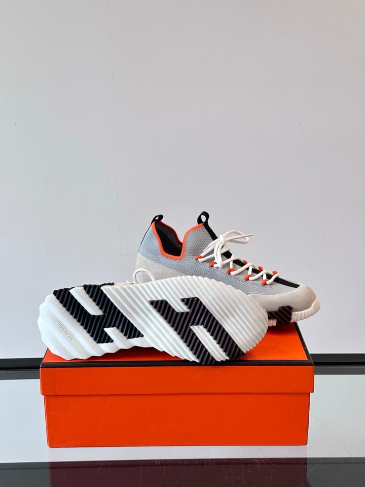 Hermès Men's Casual Sport Sneakers in All Black Knit
