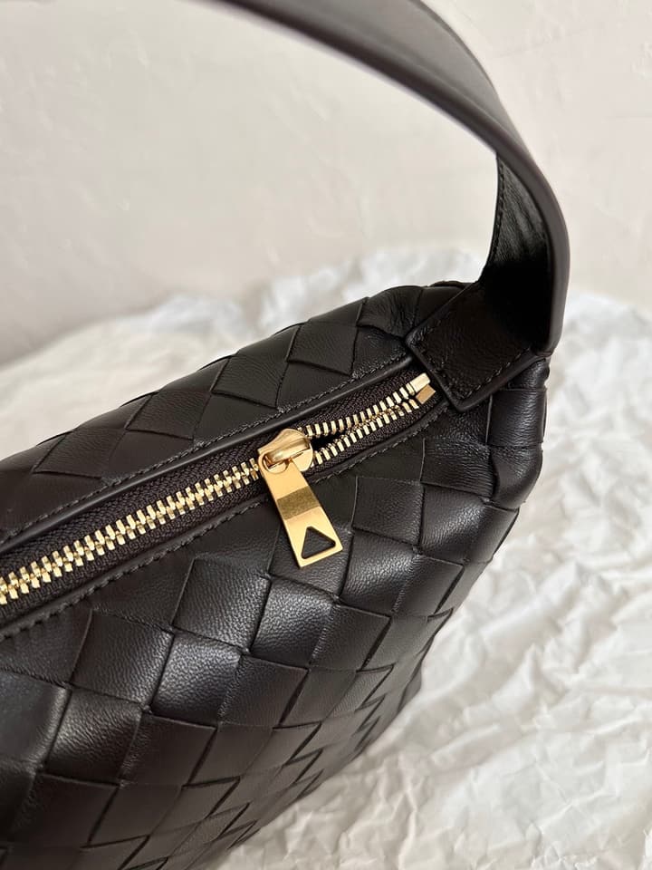 Bottega Veneta Wallace Bento Box Bag