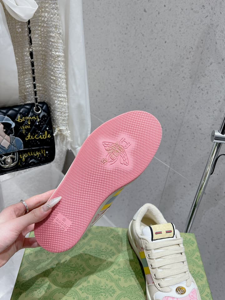 Gucci Screener Series Chunky Unisex Sneakers in Beige With Pastel Stripe And Pink Toe