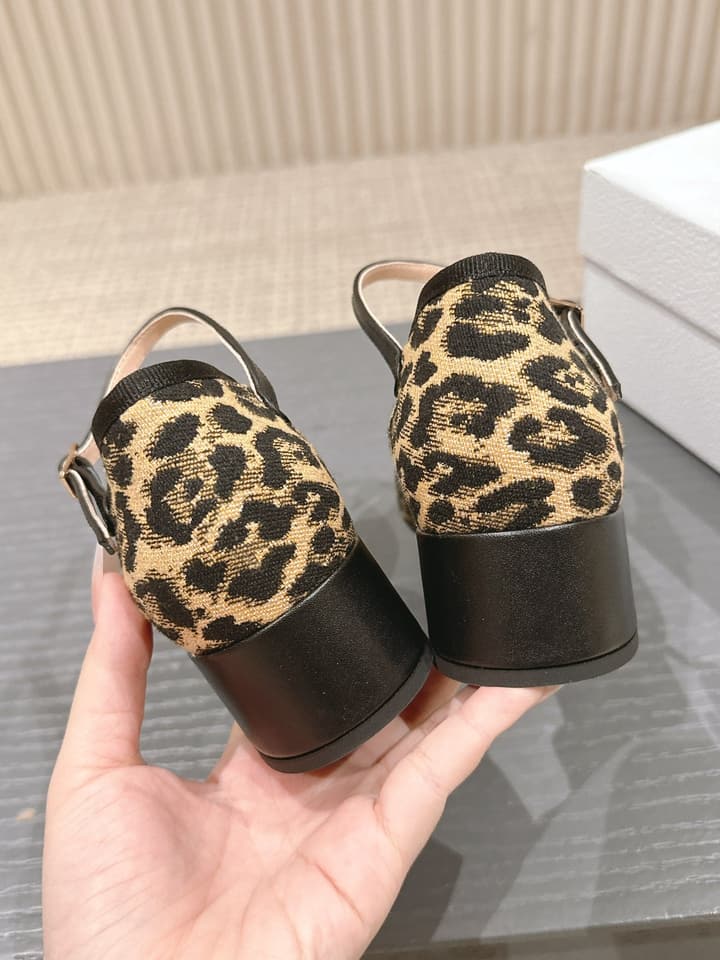 Dior Cannage Ballet Flats – 2024 Early Spring Haute Couture Collection in Leopard Print Mary Jane