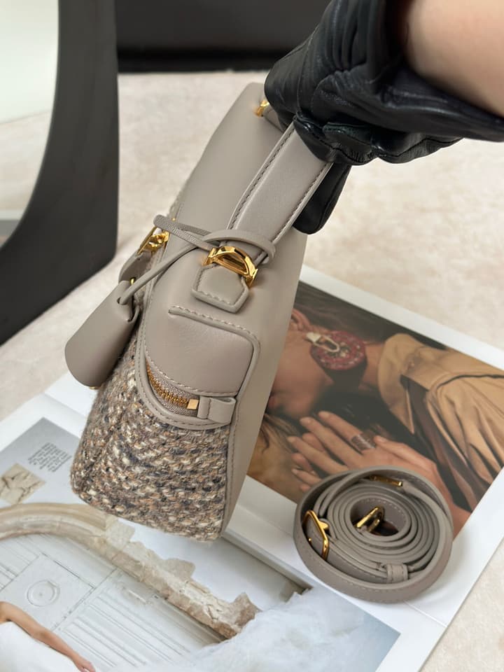 Loro Piana Extra Bag L23 in Taupe Tweed