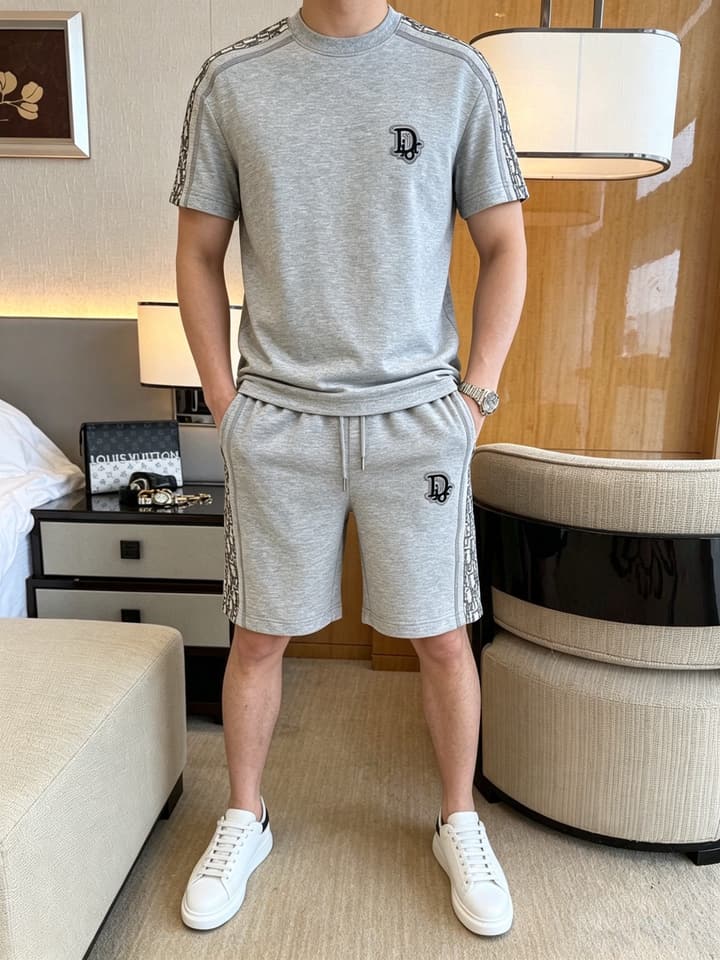 Dior Classic Air Layer T-Shirt and Shorts Set – 2026 Summer Collection in Black Crewneck Oblique Stripe