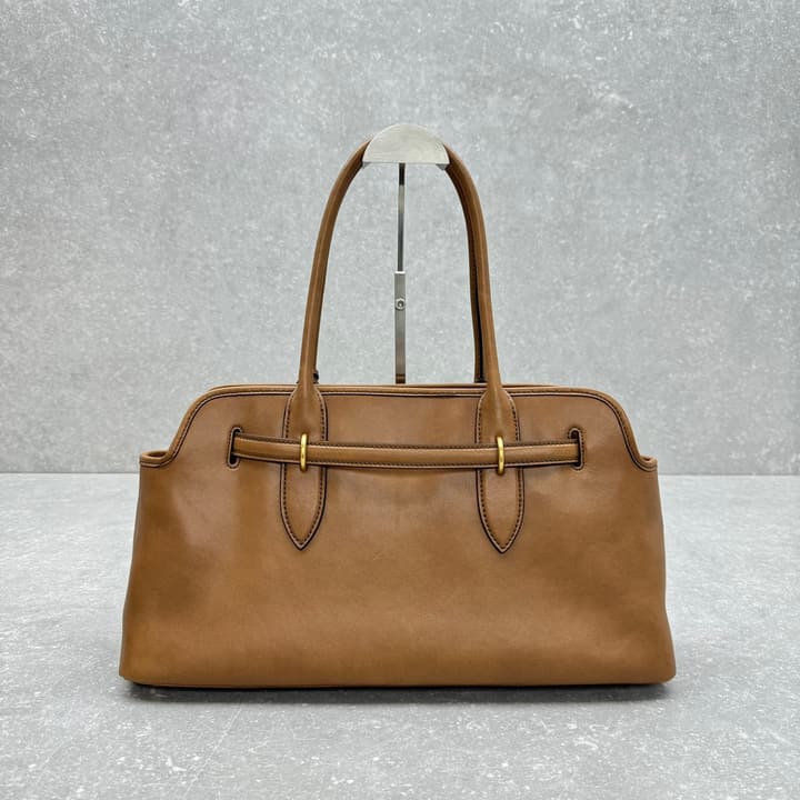 Miu Miu Aventure Horizontal Tote Bag – 25SS