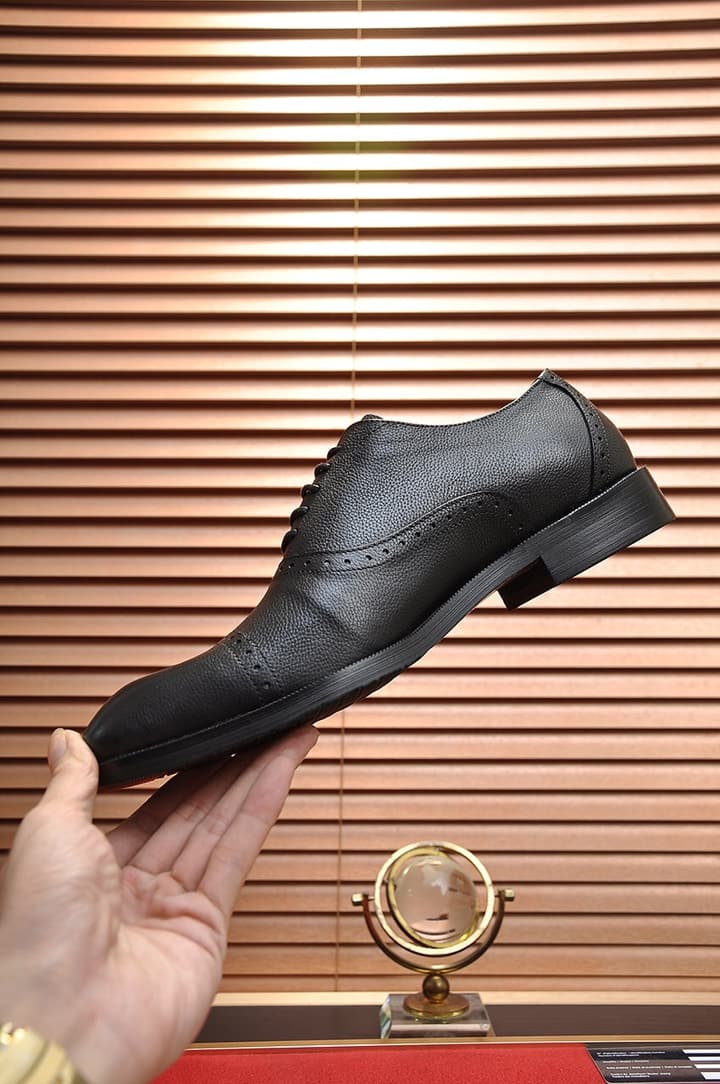 Hermès Classic Leather Loafers in Black