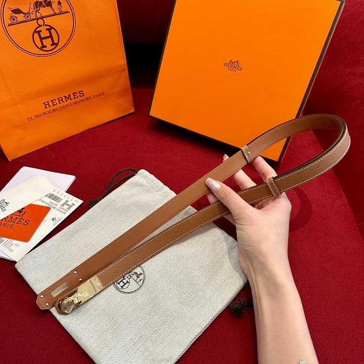 Hermès Kelly Epsom Leather Belt in Tan With Gold Hardware