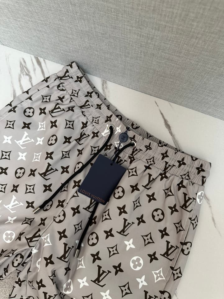 Louis Vuitton Men's Casual Beach Shorts – 2025SS in Grey Abstract Floral