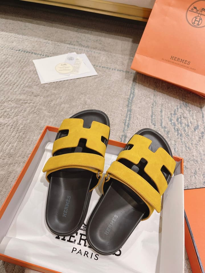 Hermès Chypre Calfskin Slides – 2023SS in Denim Blue