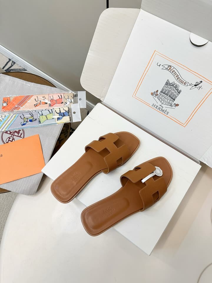 Hermès Fashion Palm-Grain H Slides in Brown
