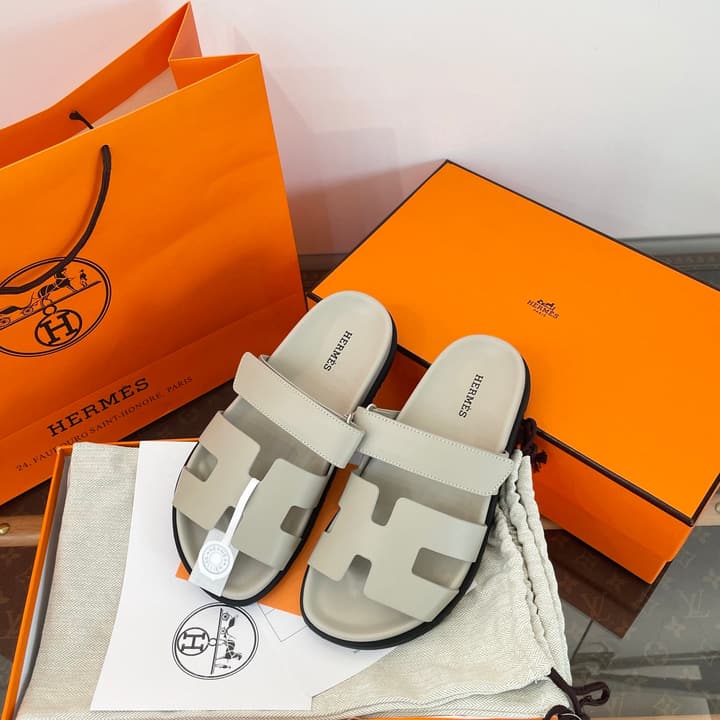 Hermès Chypre Suede Sandals in Burgundy And Beige
