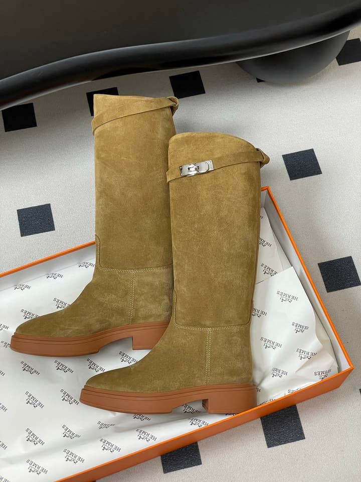 Hermès Jumping Kelly Buckle Knee-High Boots in Black Leather