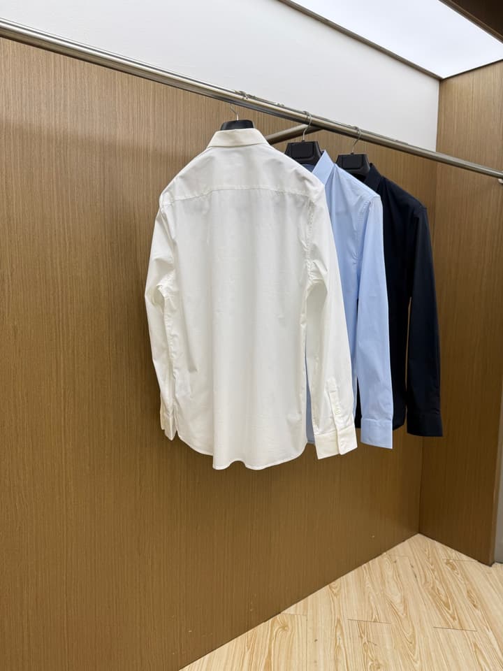 Prada Lightweight Cotton Long-Sleeve Shirt – Spring/Summer Collection