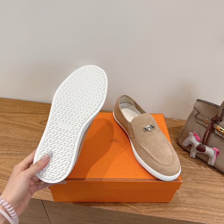 Hermès Classic Unisex Sandals – SS25 New Arrival in Beige