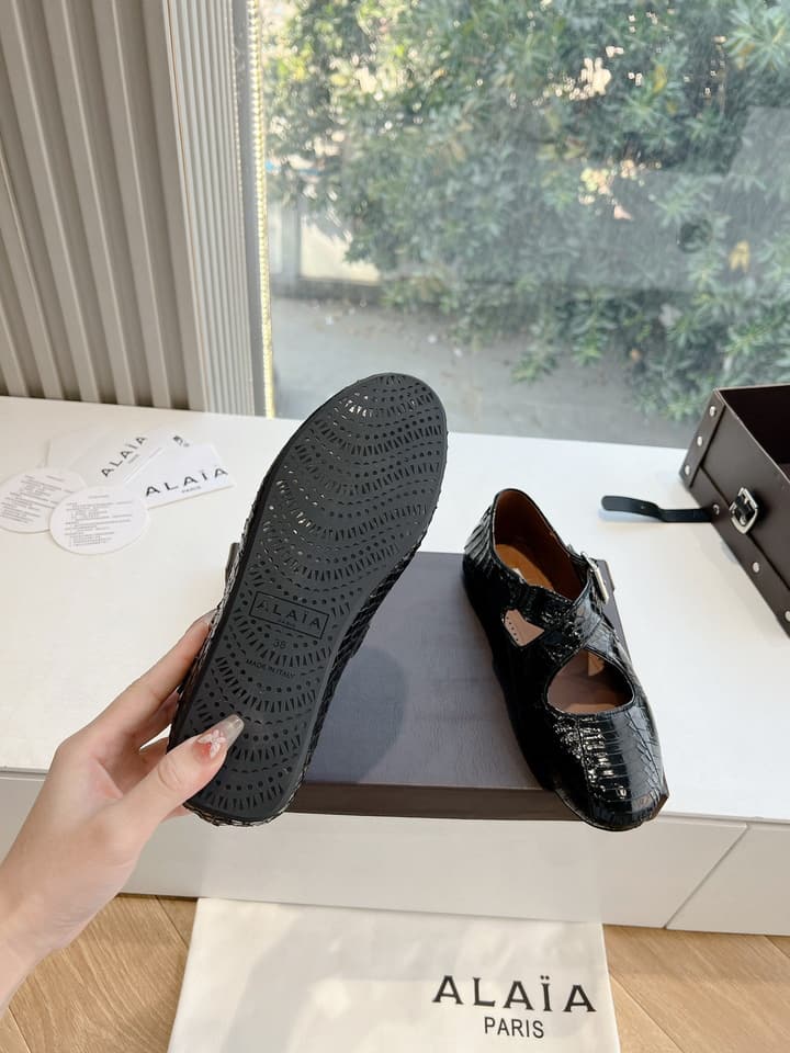 Alaïa Eel Leather Ballet Flats – 2025 SS