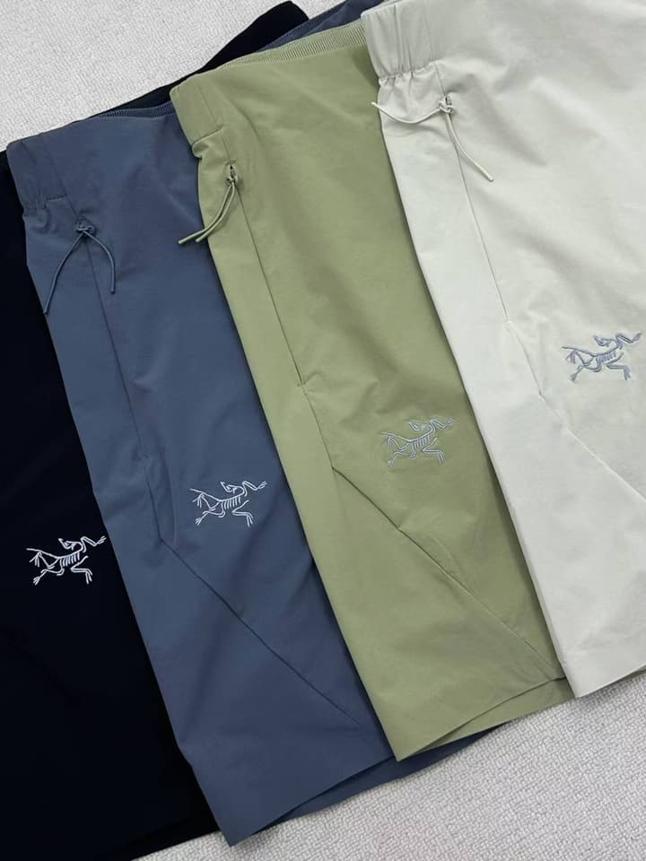 Arc'teryx Captive Embroidered Functional Shorts in Army Green
