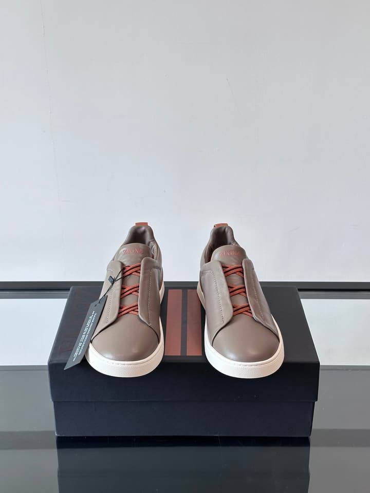 Zegna Men's Low-Top Leather Sneakers in Black & White