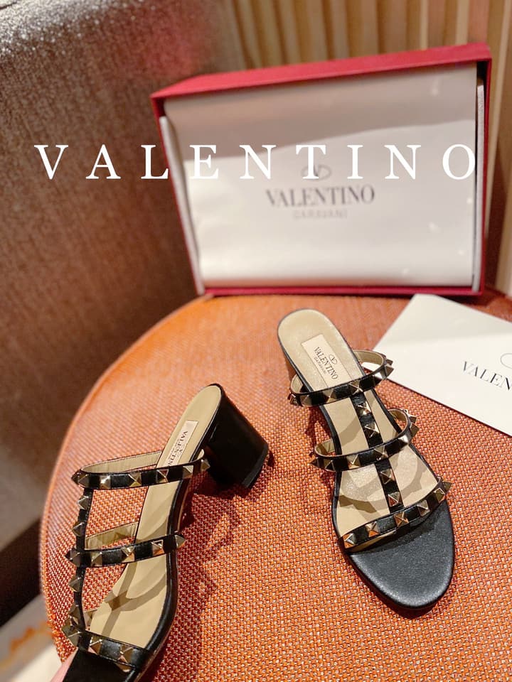 Valentino VLogo Signature Leather Mules