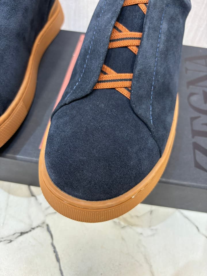 Zegna Top-Tier Calfskin Driving Shoes in Black Suede With Gum Sole